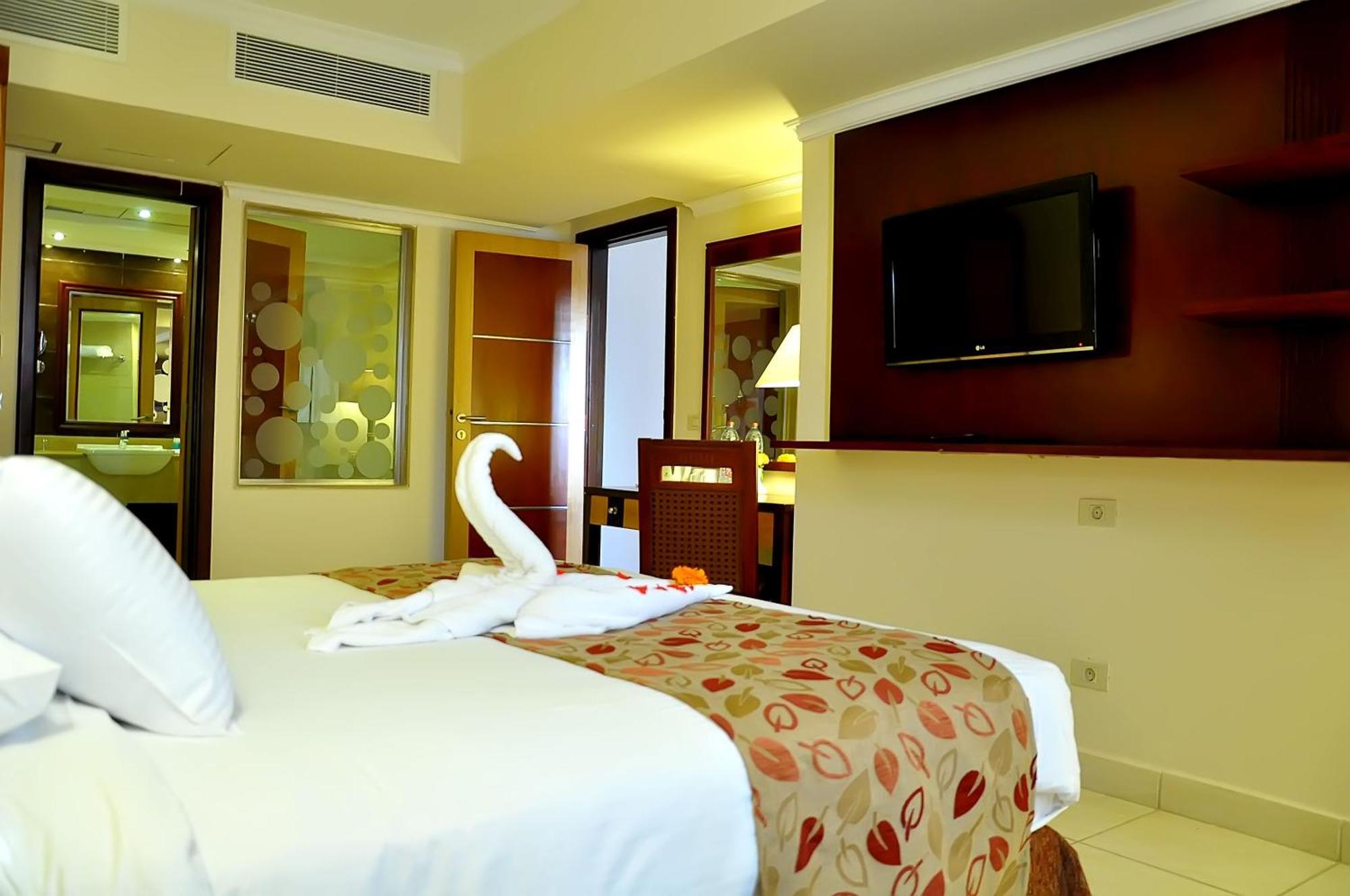 Rehana Sharm Resort - Aquapark & Spa - Couples And Family Only -Premium Ultra All-Inclusive 24H エクステリア 写真