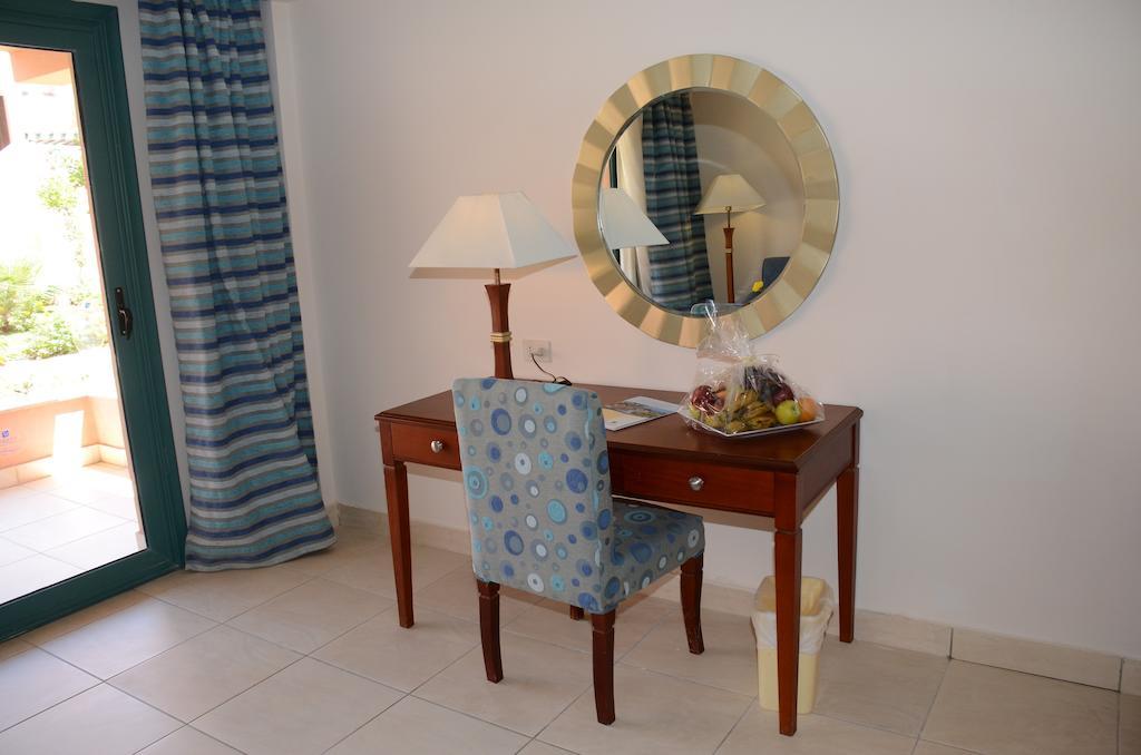 Rehana Sharm Resort - Aquapark & Spa - Couples And Family Only -Premium Ultra All-Inclusive 24H 部屋 写真