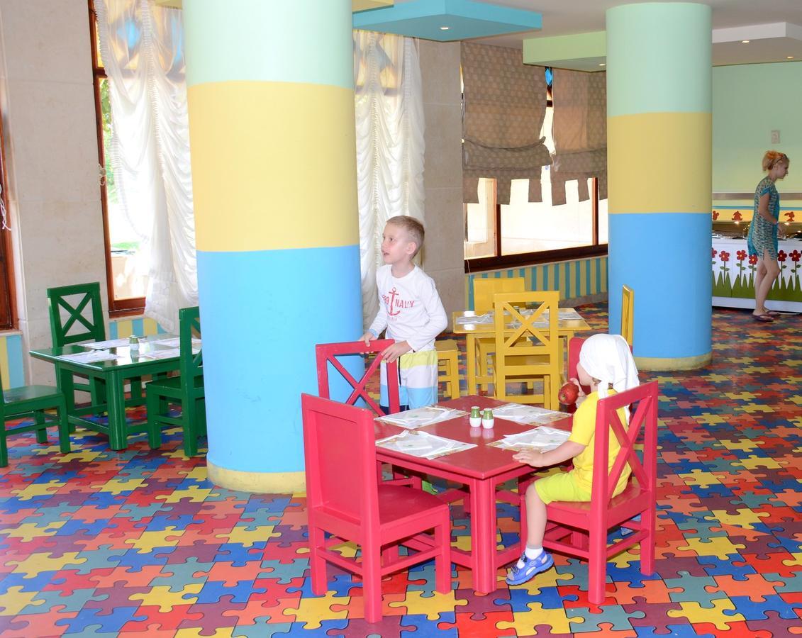 Rehana Sharm Resort - Aquapark & Spa - Couples And Family Only -Premium Ultra All-Inclusive 24H エクステリア 写真