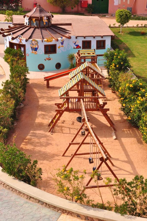 Rehana Sharm Resort - Aquapark & Spa - Couples And Family Only -Premium Ultra All-Inclusive 24H エクステリア 写真